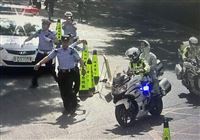距离考场关门30秒将考生送到，北京铁骑交警又“立功”了