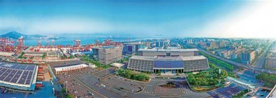 厦门自贸片区的重点平台串珠成链，构筑起现代产业新版图。记者 王火炎摄